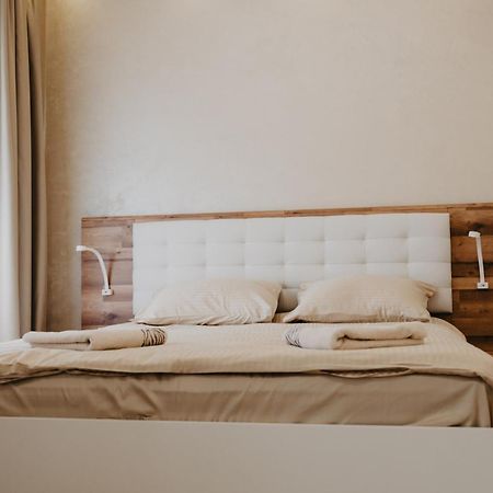 Bed and Breakfast Prenociste Park Modrica Esterno foto