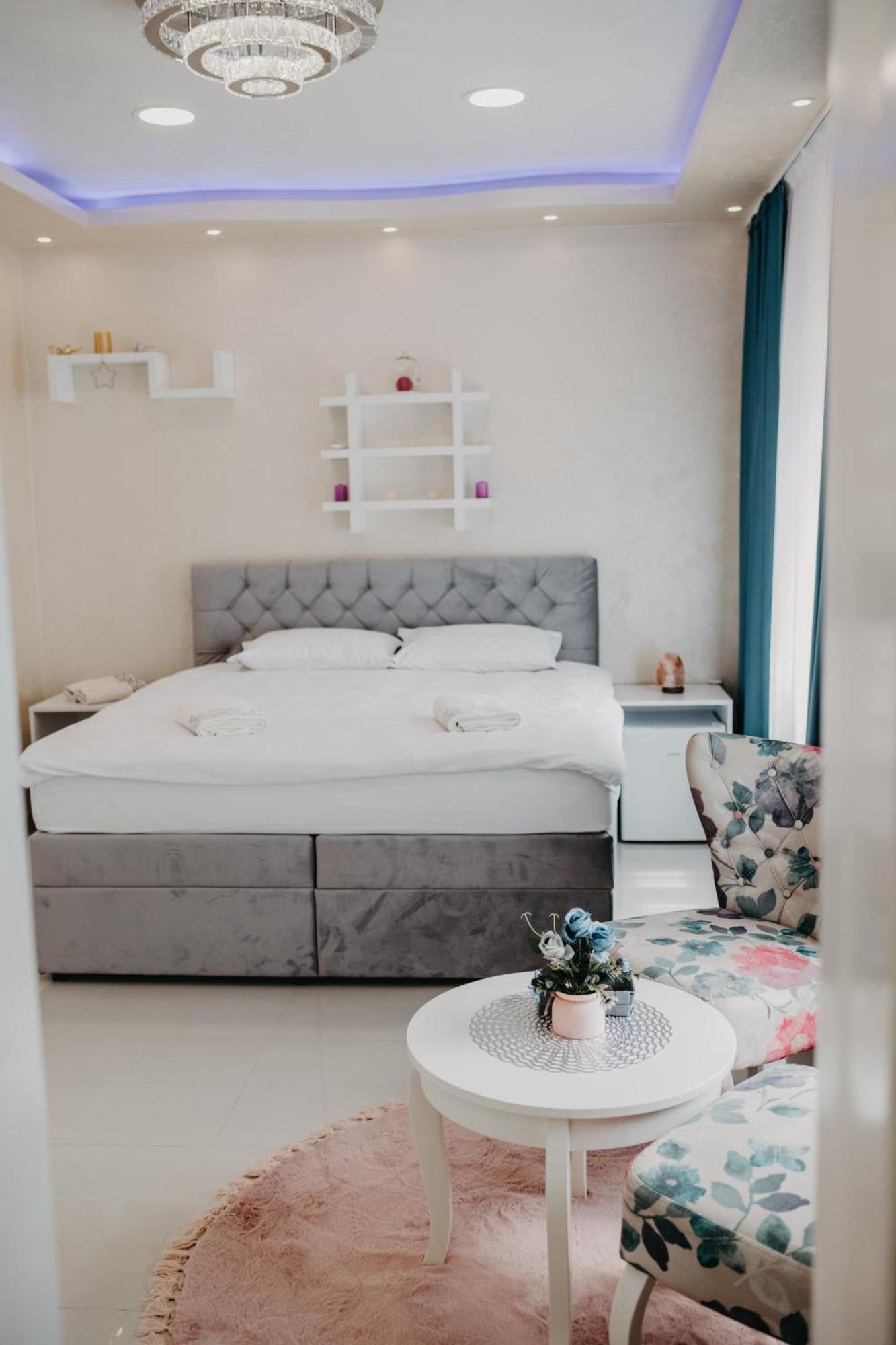 Bed and Breakfast Prenociste Park Modrica Esterno foto