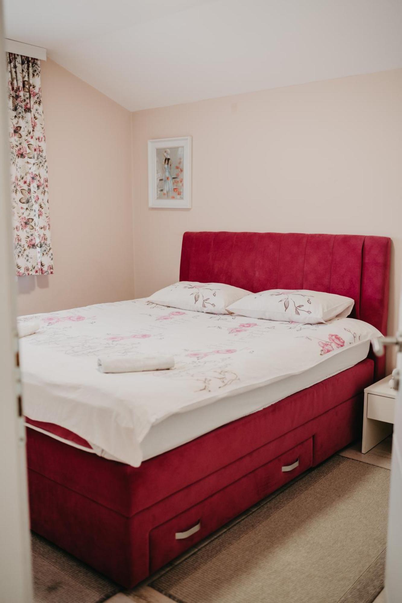 Bed and Breakfast Prenociste Park Modrica Esterno foto