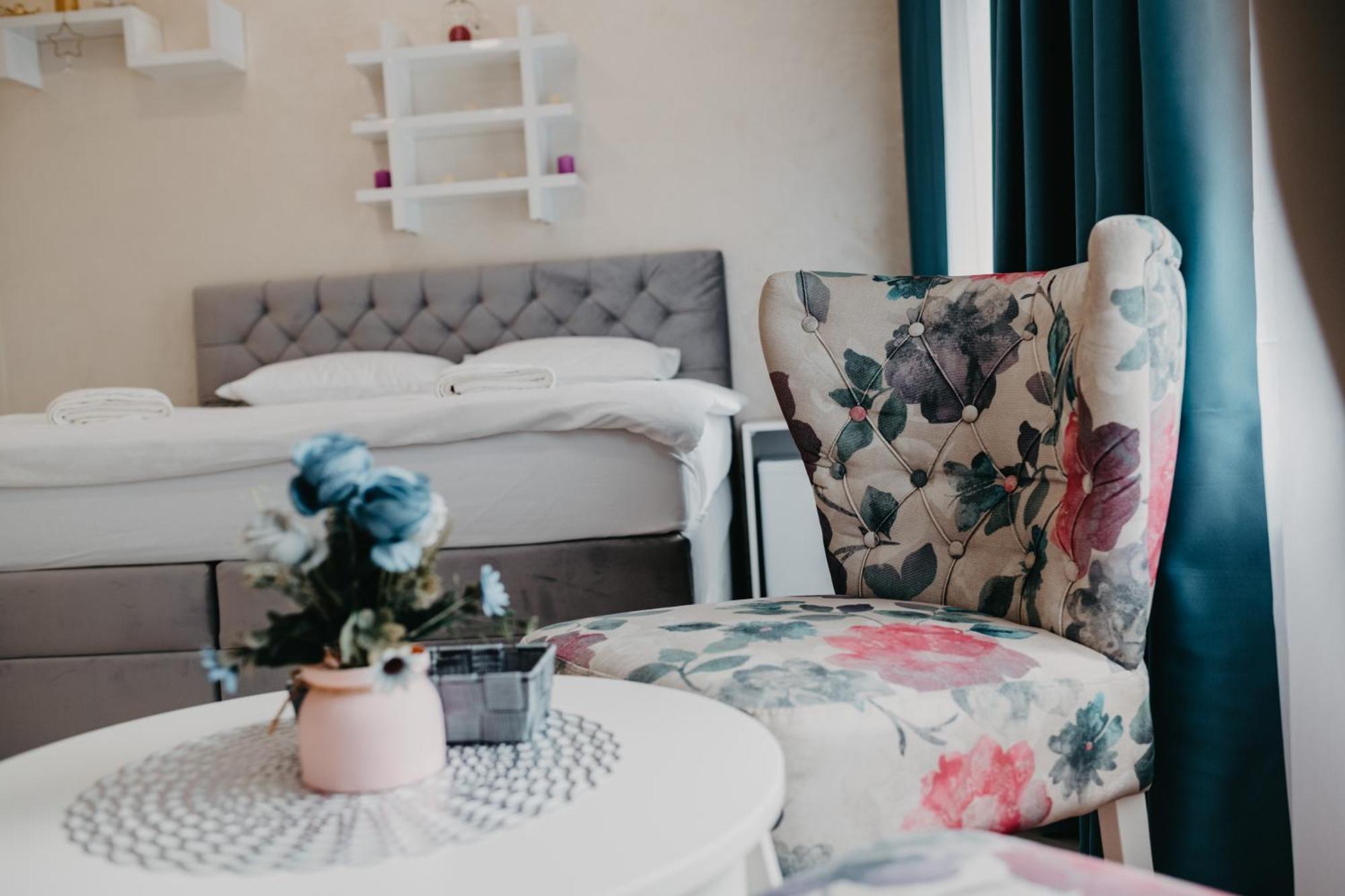 Bed and Breakfast Prenociste Park Modrica Esterno foto