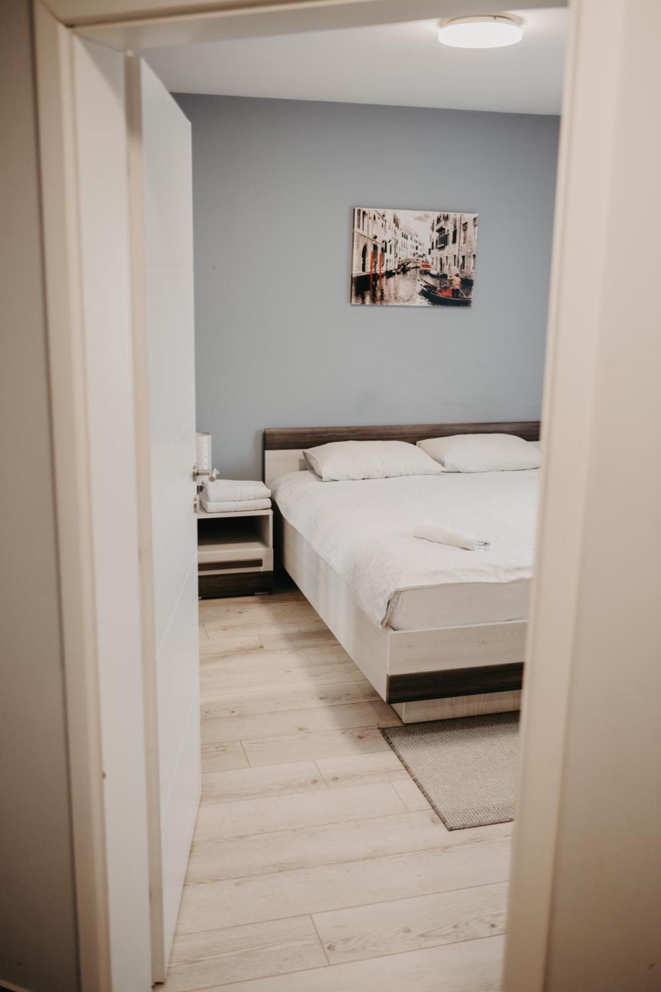 Bed and Breakfast Prenociste Park Modrica Esterno foto