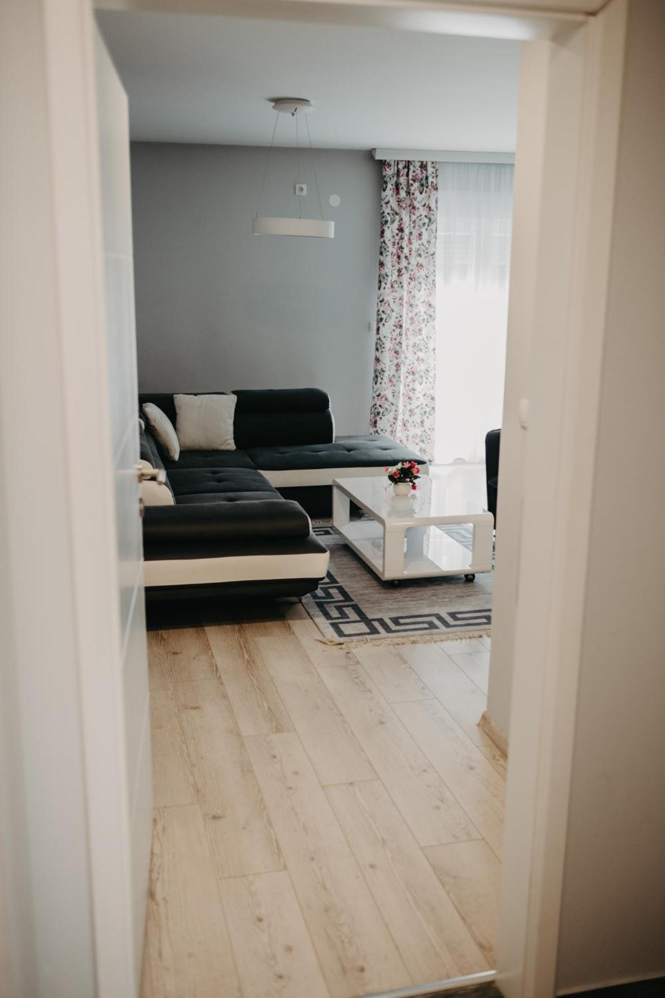 Bed and Breakfast Prenociste Park Modrica Esterno foto